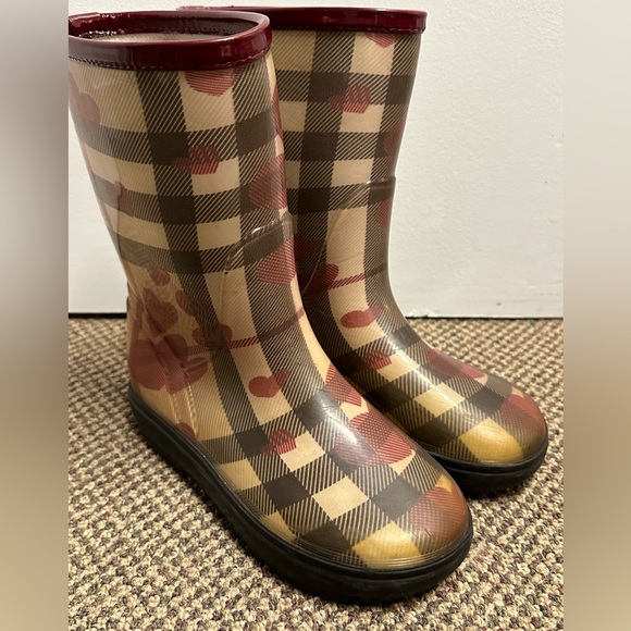 Burberry Other - Burberry heart nova check girls rain boots size 1-2 US